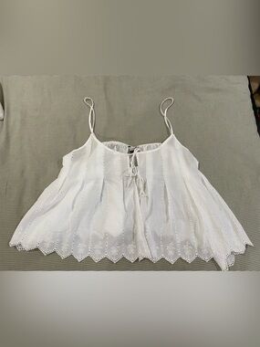 American Eagle Outfitters White Eyelet Lace tub top